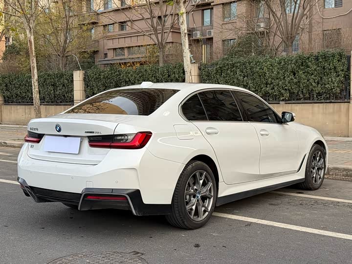 BMW i3 2025 2025款 eDrive 35 L