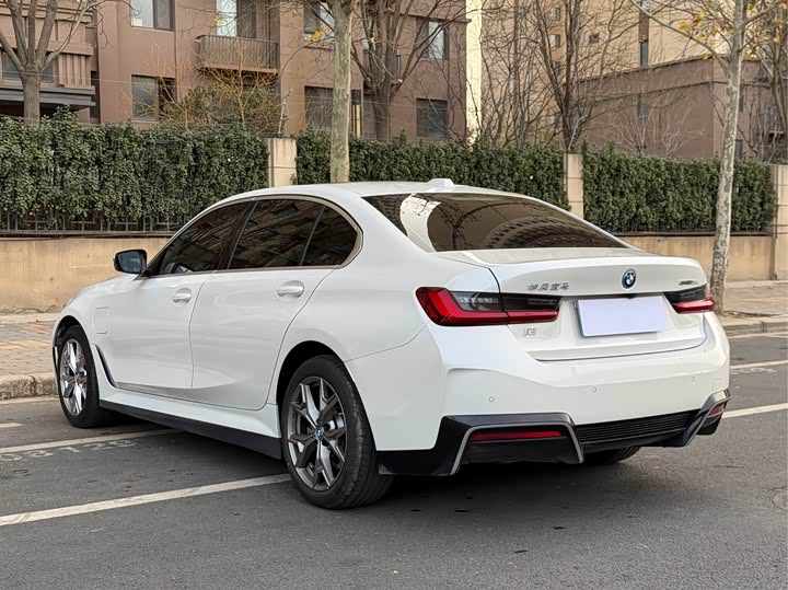 BMW i3 2025 2025款 eDrive 35 L