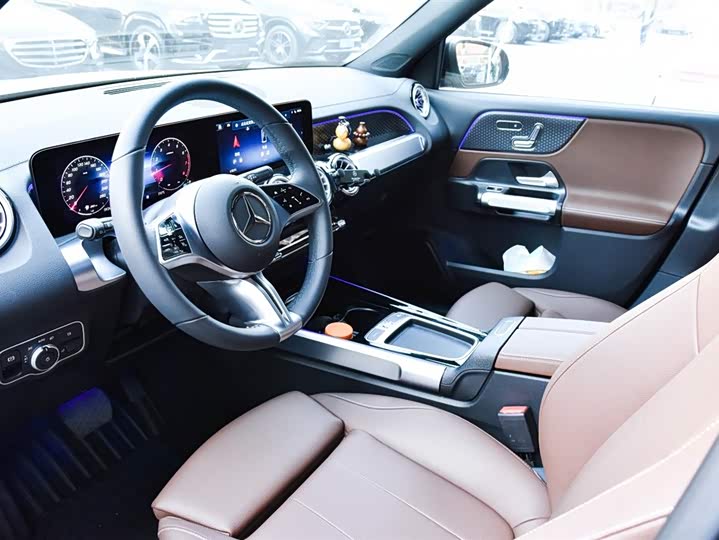 2025 Mercedes-Benz GLB-Class