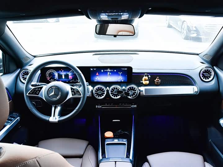 2025 Mercedes-Benz GLB-Class