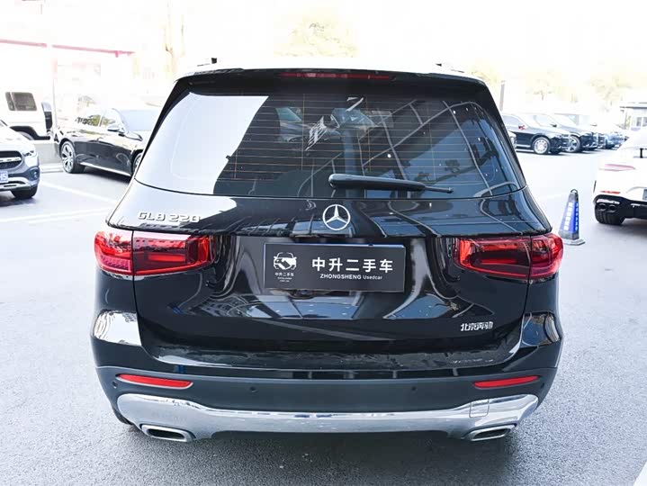 Mercedes-Benz GLB-Class 2025 2025款 GLB 220 时尚型