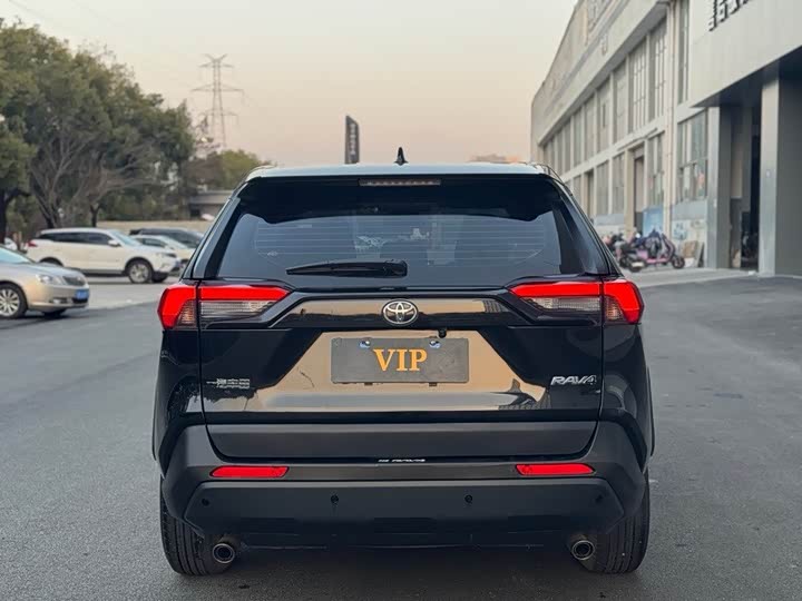 Toyota RAV4 2024 2024款 2.0L CVT两驱都市版