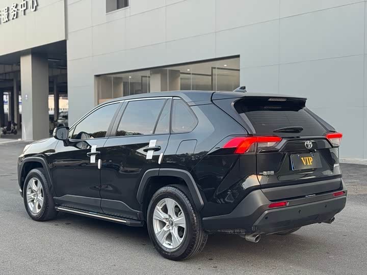 Toyota RAV4 2024 2024款 2.0L CVT两驱都市版