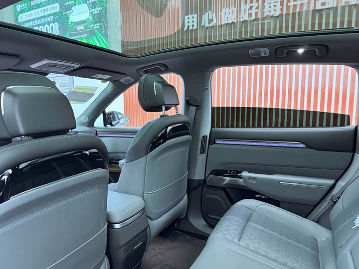 Zeekr 7X 2025 2025款 100kWh 长续航后驱智驾版