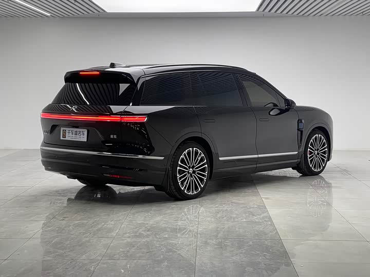 Nio ES8 2026 2026款 六座行政签名版