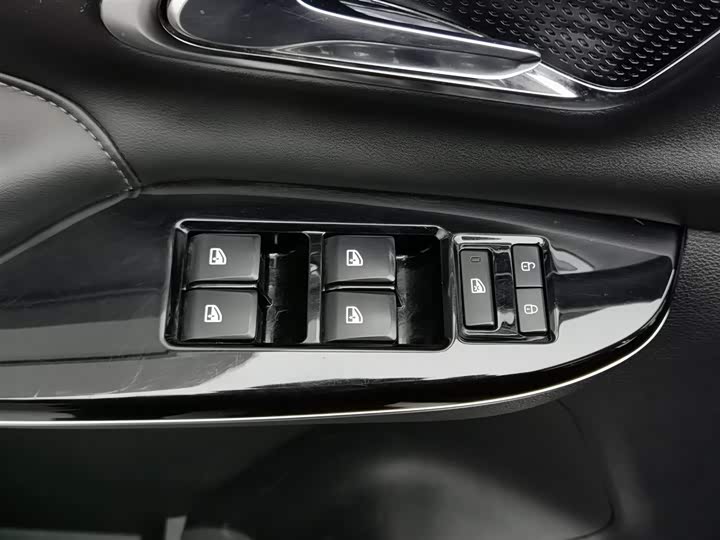 Changan Oshan X7 Plus 2022 2022款 1.5T 蓝鲸版自动Geeker领航型