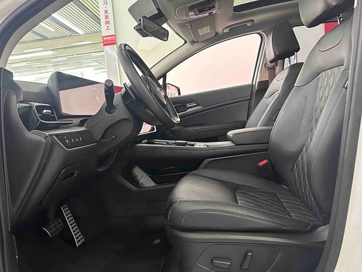 Kia Sportage 2023 2023款 2.0T 两驱旗舰版