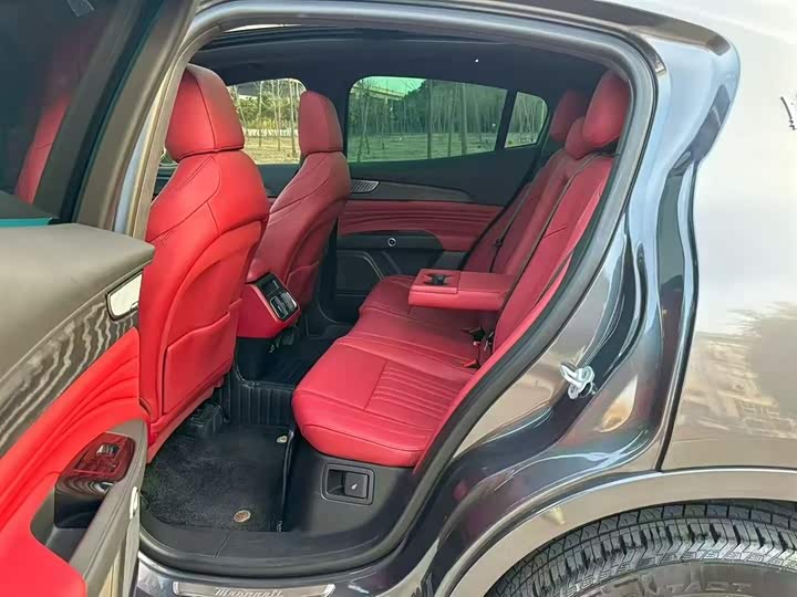 Maserati Grecale 2023 2023款 2.0T GT