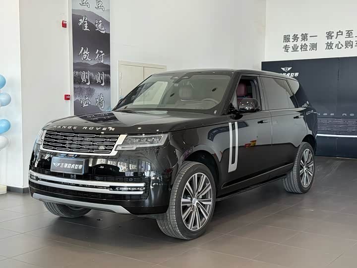 Land Rover Range Rover 2025 2025款 3.0 L6 400PS 创世加长版