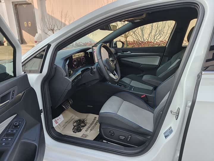 Volkswagen Golf 2025 2025款 改款 300TSI R-Line