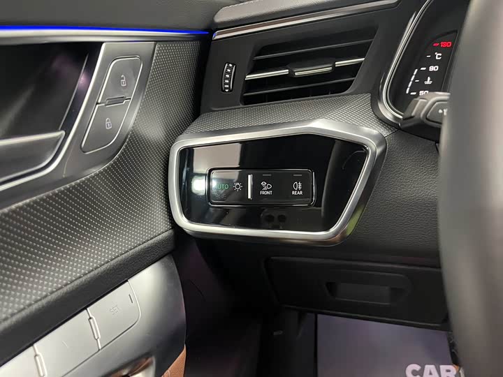 Audi A7L 2024 2024款 45 TFSI quattro 奢享型