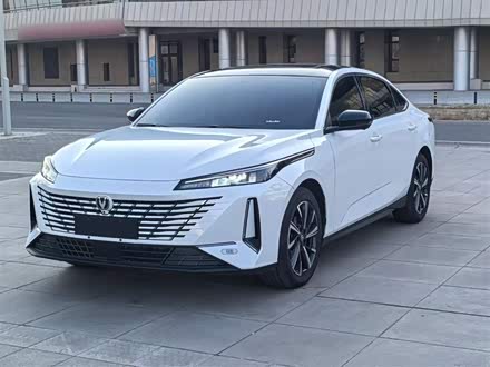 Changan Eado Plus 2025 2025款 蓝鲸 1.5T 500Bar旗舰型