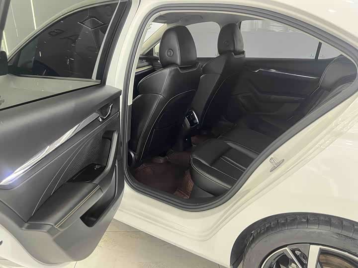 Skoda Octavia Pro 2022 2022款 PRO TSI280 奢享版