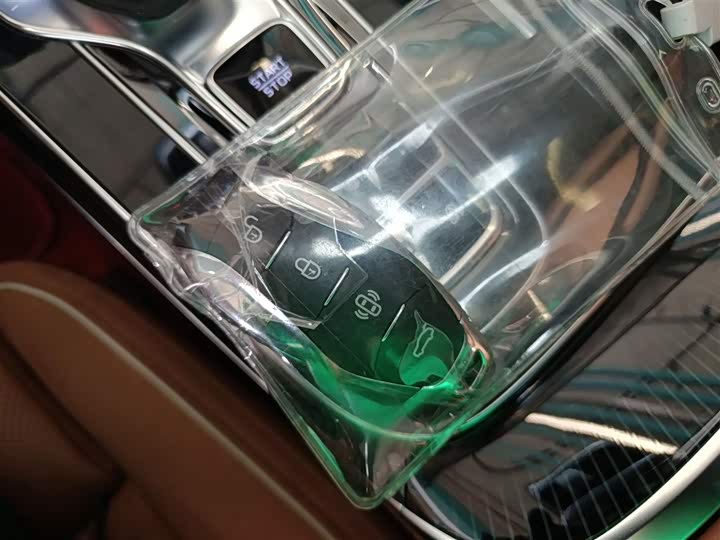 Hongqi H9 2024 2024款 2.0T 旗享 私享风尚版