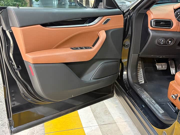 Maserati Levante 2022 2022款 2.0T GT锋芒版