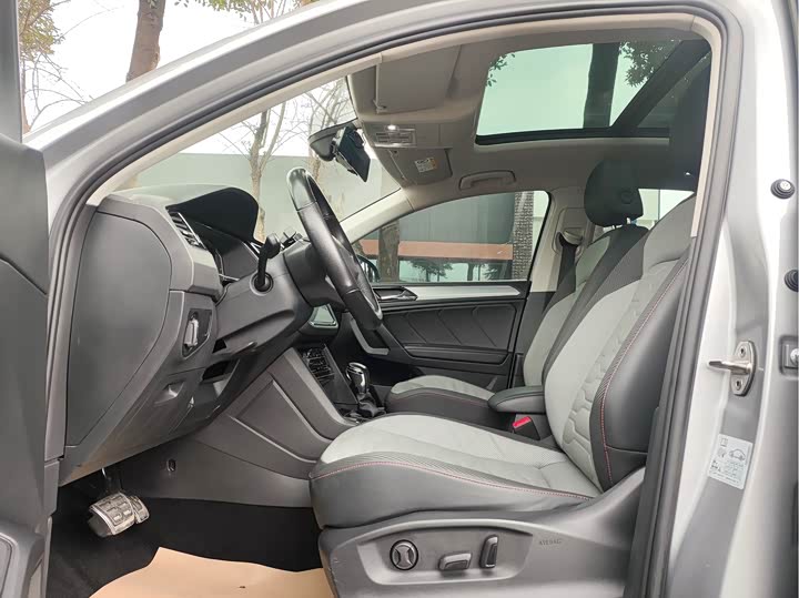 Volkswagen Tiguan X 2021 2021款 330TSI 两驱旗舰版