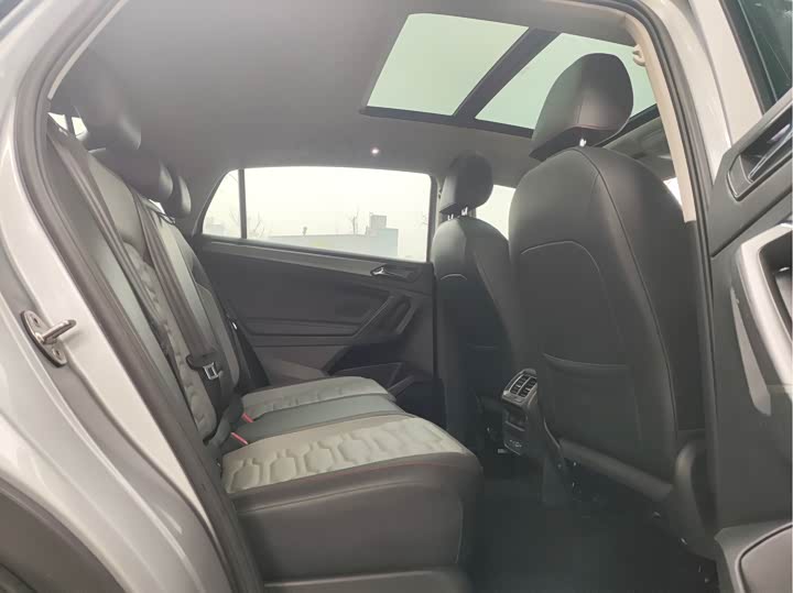Volkswagen Tiguan X 2021 2021款 330TSI 两驱旗舰版