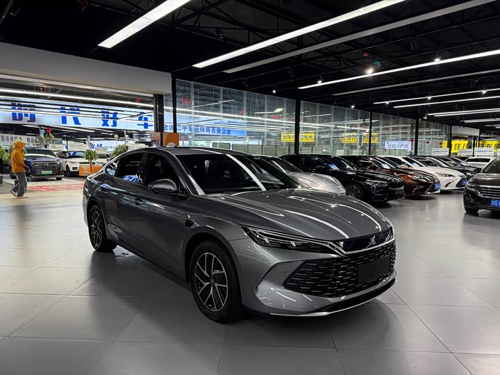 BYD Qin L 2025 2025款 DM-i 智驾版 120KM超越型