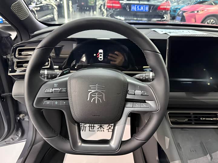 BYD Qin L 2025 2025款 DM-i 智驾版 120KM超越型