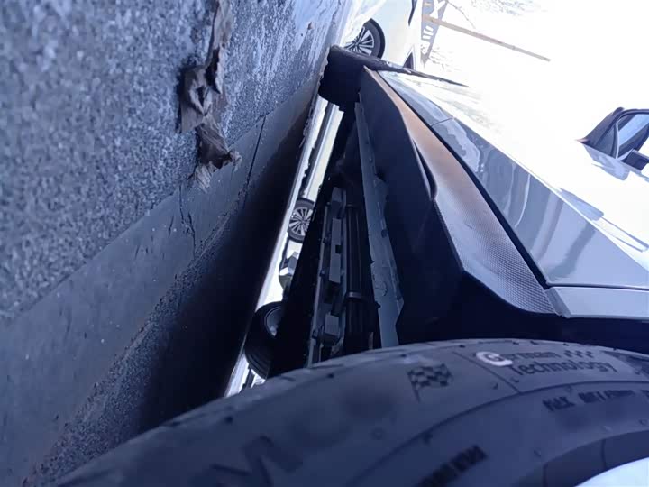 Changan UNI-V Hybrid 2024 2024款 蓝鲸智电iDD 136km 智尊型