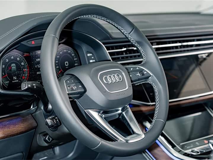 Audi Q7 2025 2025款 55 TFSI quattro S line运动型