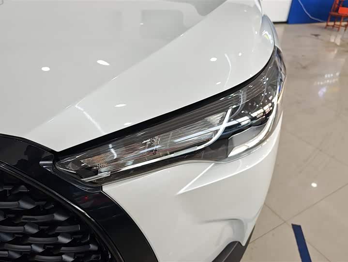Toyota Corolla Cross 2024 2024款 2.0L 智能电混双擎 先锋版