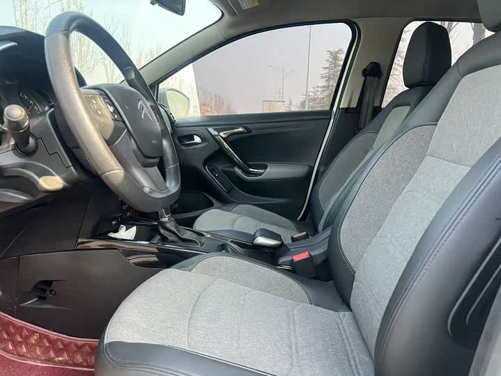 Citroen C3-XR 2019 2019款 230THP DCT越领版