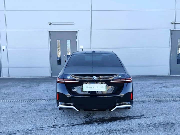 BMW i5 2025 2025款 eDrive 35L M运动套装