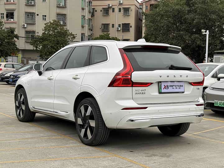 Volvo XC60 Hybrid 2025 2025款 插电式混动 长续航四驱智远豪华版