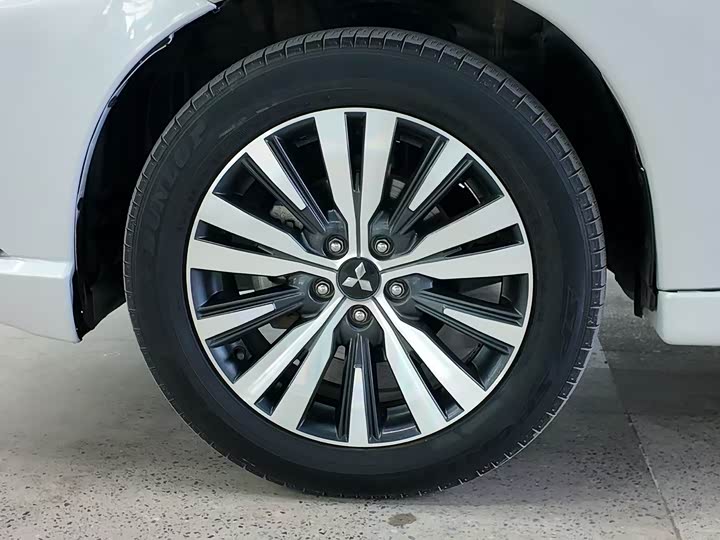 Mitsubishi Outlander 2021 2021款 改款 2.0L 两驱畅行版 5座