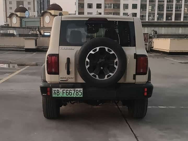 Tank 300 Hybrid 2025 2025款 Hi4-T 37.1kWh