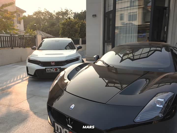 Maserati MC20 2023 2023款 3.0T 标准版