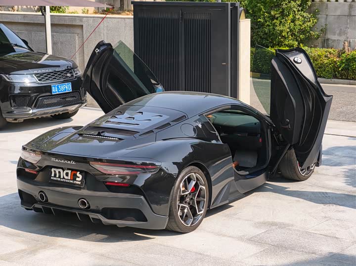 Maserati MC20 2023 2023款 3.0T 标准版