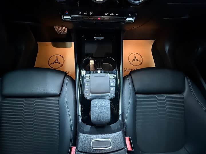 Mercedes-Benz B-Class 2021 2021款 B 200 动感型