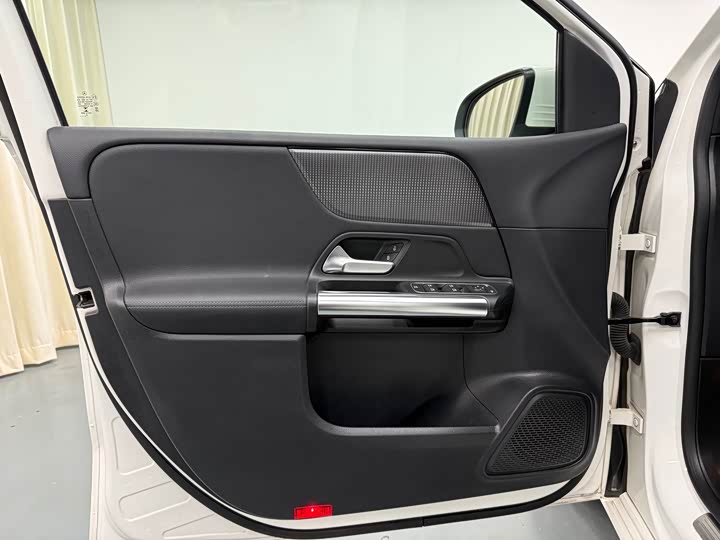 Mercedes-Benz B-Class 2021 2021款 B 200 动感型