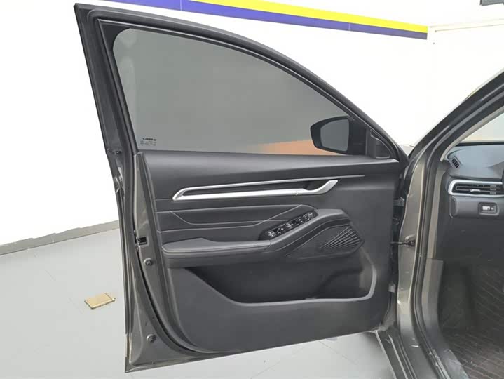 Geely Emgrand 2025 2025款 第4代 1.5L CVT龙腾版