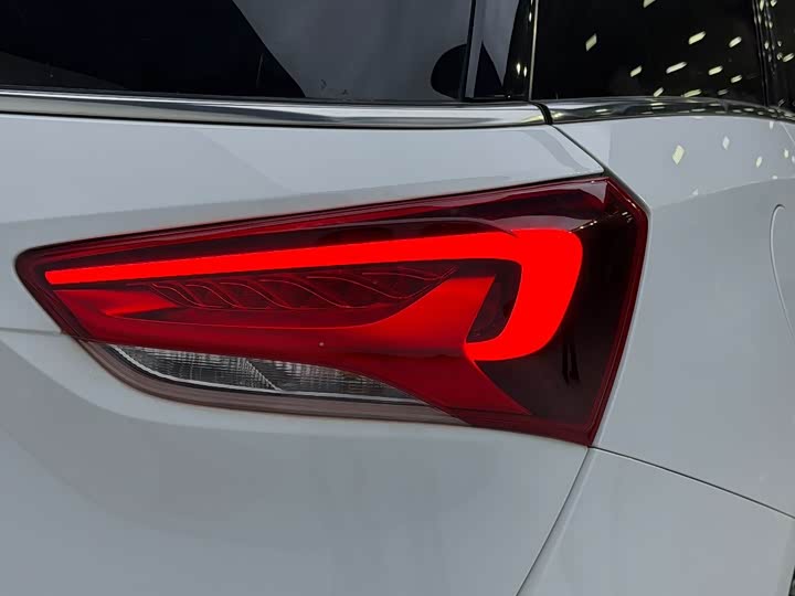 Buick GL6 2021 2021款 323T 轻混动互联豪华型