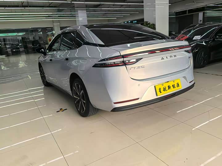 GAC Aion S Plus 2023 2023款 80 科技版 三元锂