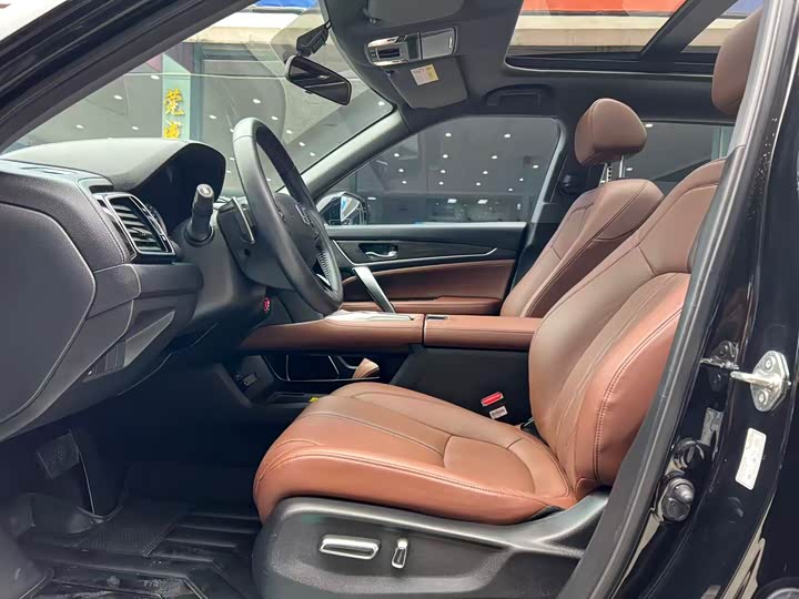 Honda UR-V 2023 2023款 370TURBO 两驱尊雅版