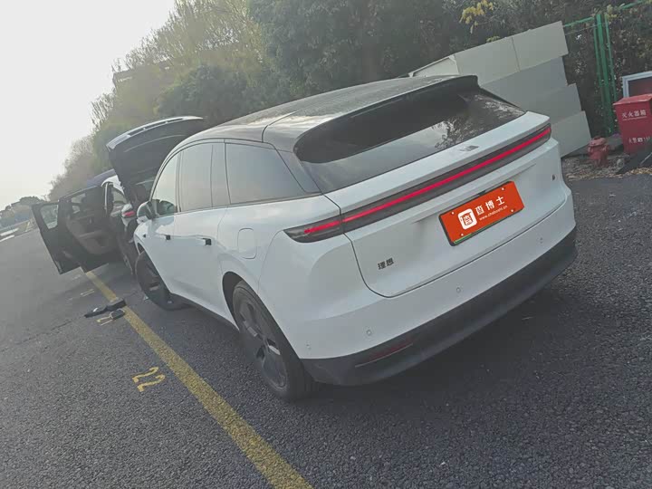 LiXiang i6 2025 2025款 两驱标准版