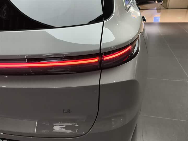 LiXiang L6 2025 2025款 Pro 智能焕新版