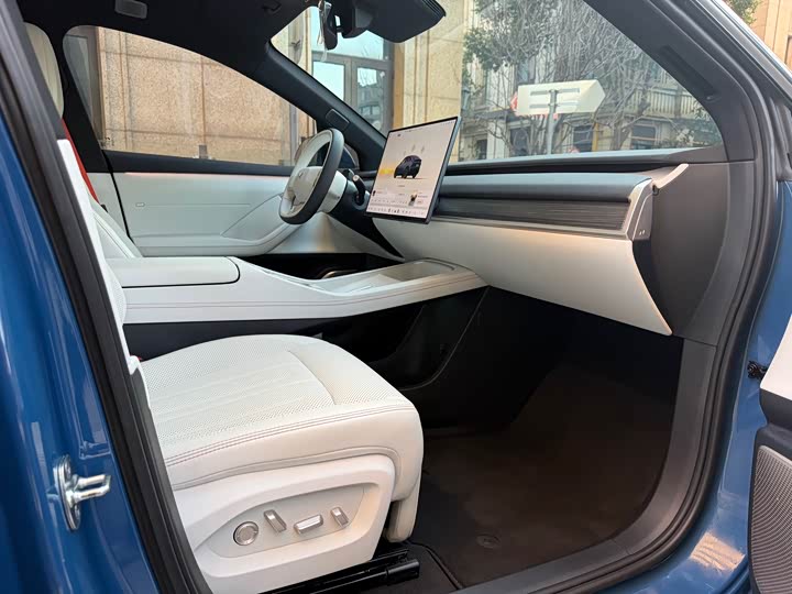 Nio Onvo L60 2024 2024款 60kWh 四驱版