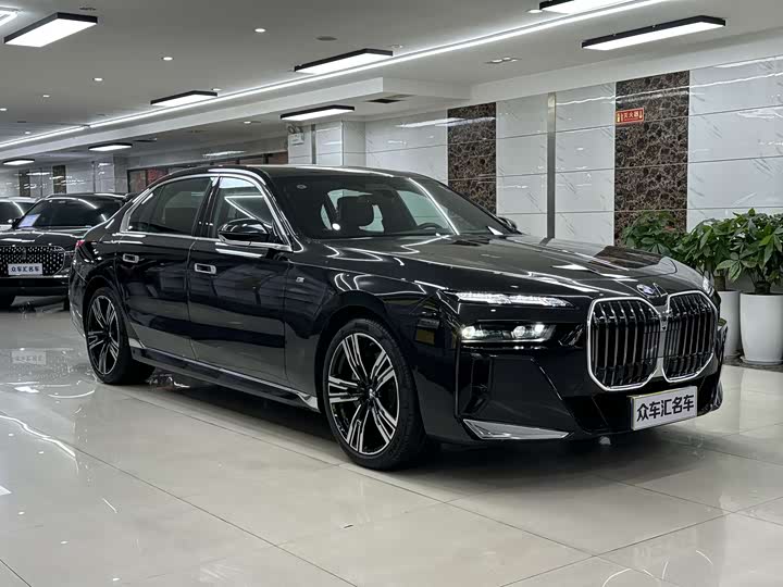 BMW 7 Series 2023 2023款 740Li 尊享型 M运动套装