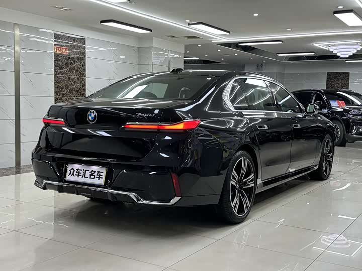 BMW 7 Series 2023 2023款 740Li 尊享型 M运动套装