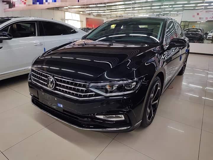 Volkswagen Magotan 2025 2025款 众享款 330TSI DSG豪华型