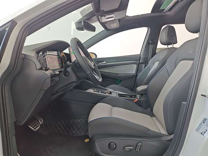 Volkswagen Golf 2025 2025款 300TSI R-Line