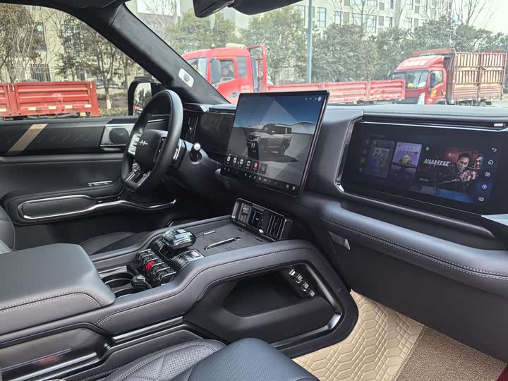 BYD FangChengBao Leopard 8 2025 2025款 智勇旗舰版 7座