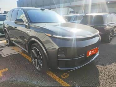 2025 LiXiang L8