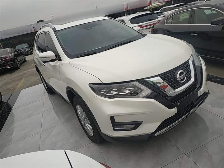 Nissan X-Trail 2023 2023款 经典 2.0L 两驱智联臻享版