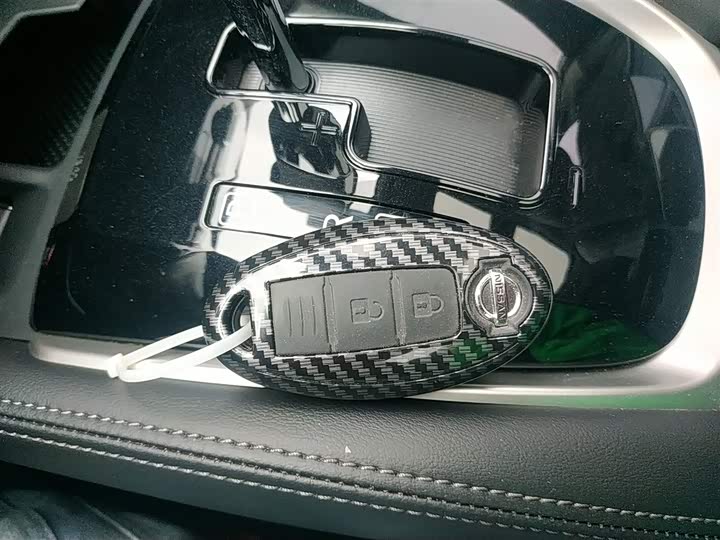 Nissan X-Trail 2023 2023款 经典 2.0L 两驱智联臻享版